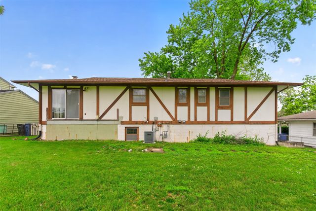 1814 Duff Avenue, Ames, IA 50010