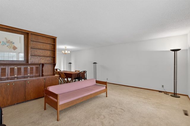 1814 Duff Avenue, Ames, IA 50010