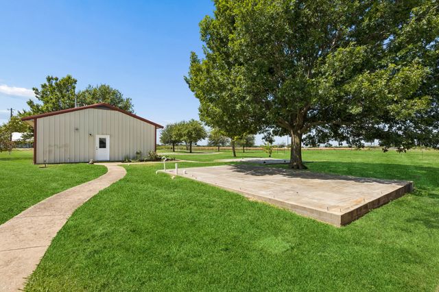 14221 County Road 545, Nevada, TX 75173