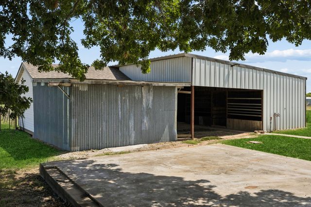 14221 County Road 545, Nevada, TX 75173