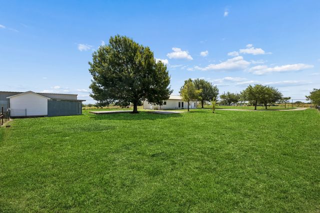 14221 County Road 545, Nevada, TX 75173