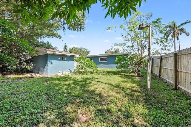 4516 W PAXTON AVENUE, Tampa, FL 33611