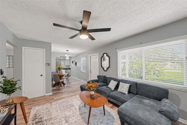 4516 W PAXTON AVENUE, Tampa, FL 33611