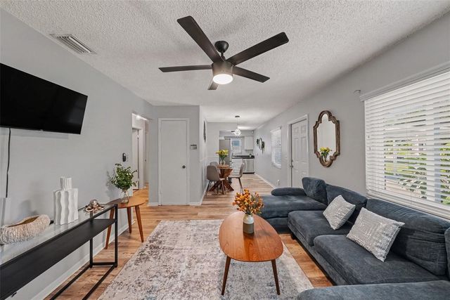 4516 W PAXTON AVENUE, Tampa, FL 33611