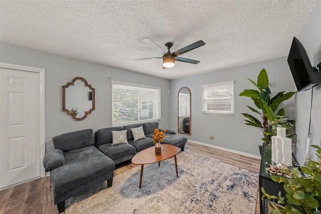 4516 W PAXTON AVENUE, Tampa, FL 33611