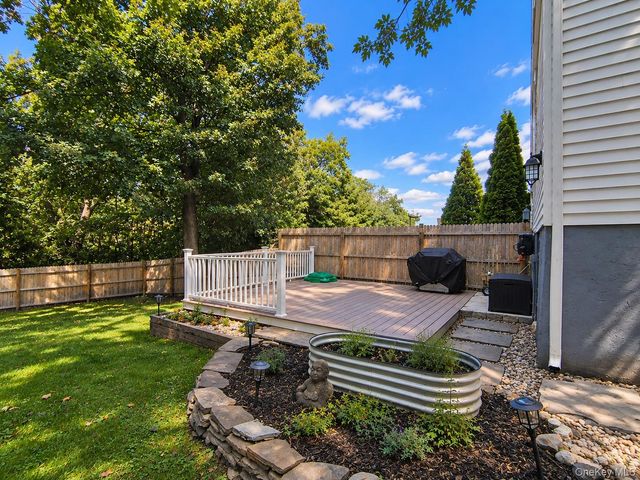 2 Linwood Avenue, Poughkeepsie, NY 12601