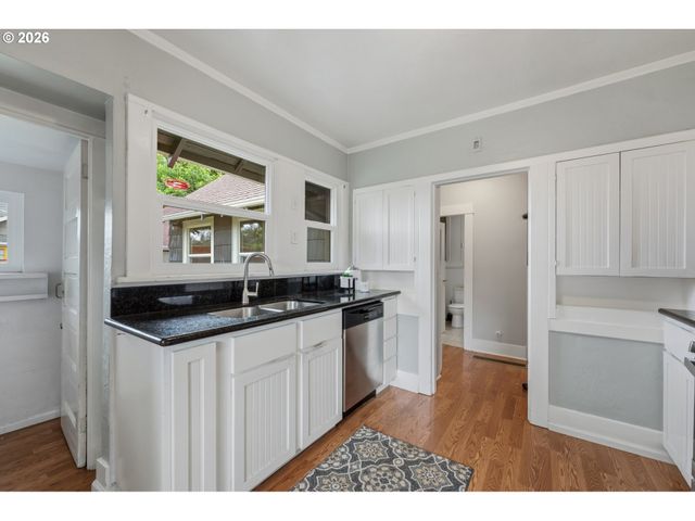6805 N MICHIGAN Ave, Portland, OR 97217