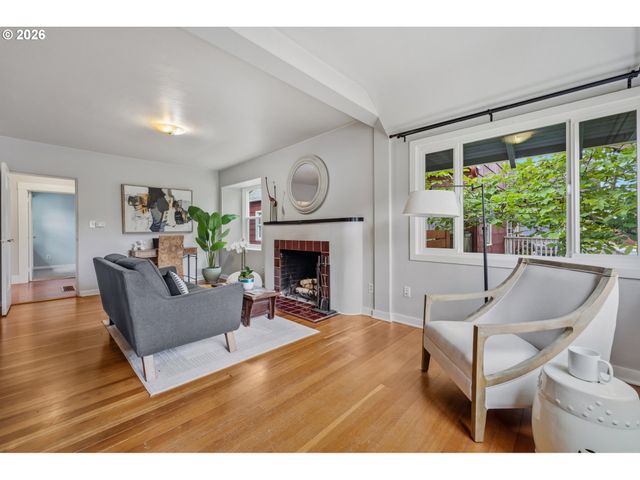 6805 N MICHIGAN Ave, Portland, OR 97217