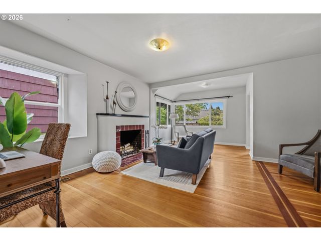 6805 N MICHIGAN Ave, Portland, OR 97217