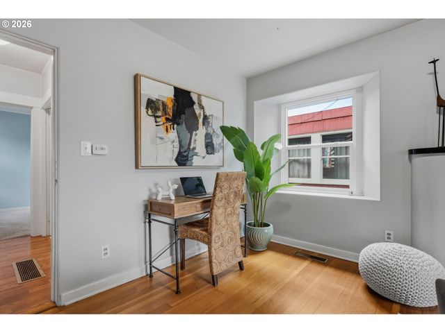 6805 N MICHIGAN Ave, Portland, OR 97217