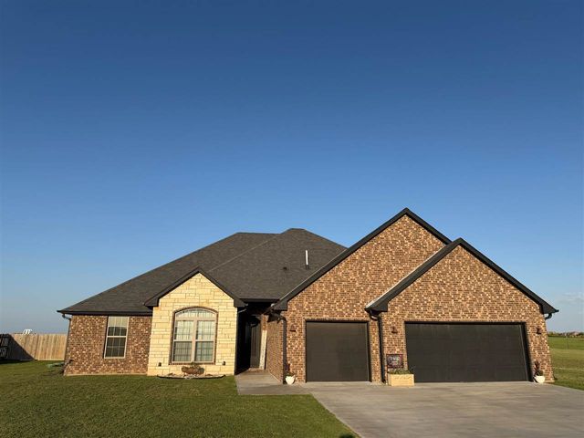 8396 SE 90TH ST, Lawton, OK 73501