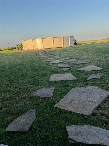 8396 SE 90TH ST, Lawton, OK 73501