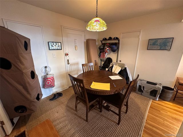 1425 Thieriot Ave Thieriot ave Avenue 6J, Bronx, NY 10460