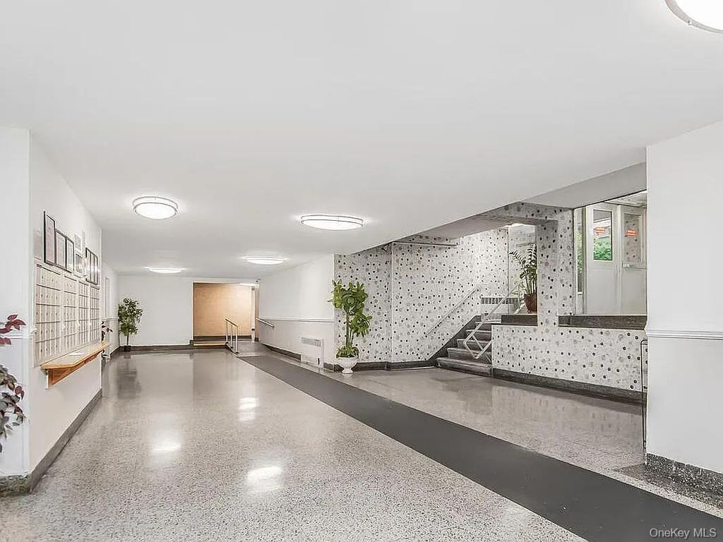 1425 Thieriot Ave Thieriot ave Avenue 6J, Bronx, NY 10460