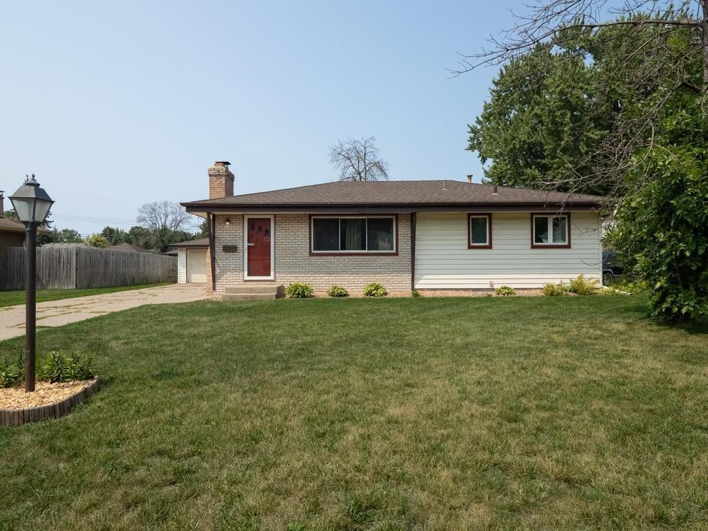 6231 Quail Avenue N, Brooklyn Center, MN 55429 — photo 2