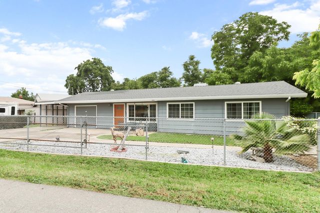 987 Island Ave, Olivehurst, CA 95961