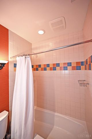 536 Laramie Trail, Wyoming, OH 45215
