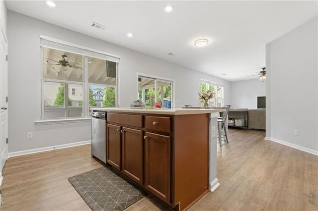 515 Creekshire Circle, Canton, GA 30115