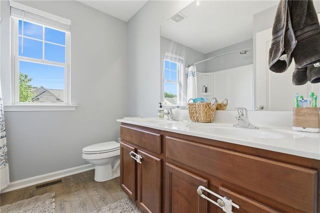 515 Creekshire Circle, Canton, GA 30115