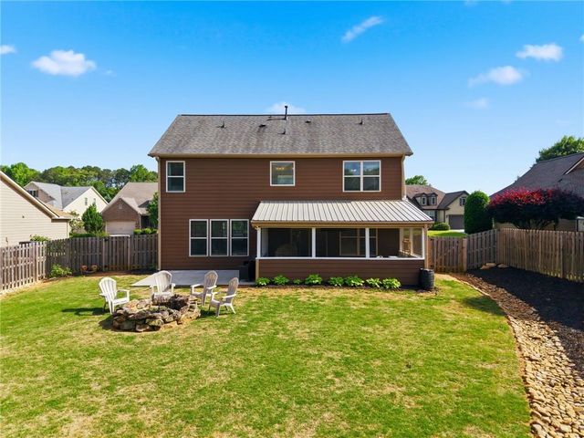 515 Creekshire Circle, Canton, GA 30115