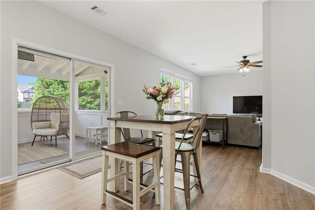 515 Creekshire Circle, Canton, GA 30115