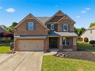 515 Creekshire Circle, Canton, GA 30115