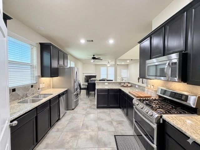 1247 S Maple Drive, Katy, TX 77493