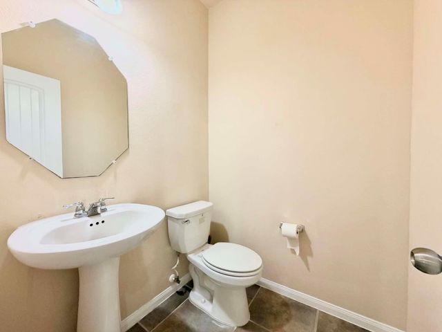 1247 S Maple Drive, Katy, TX 77493