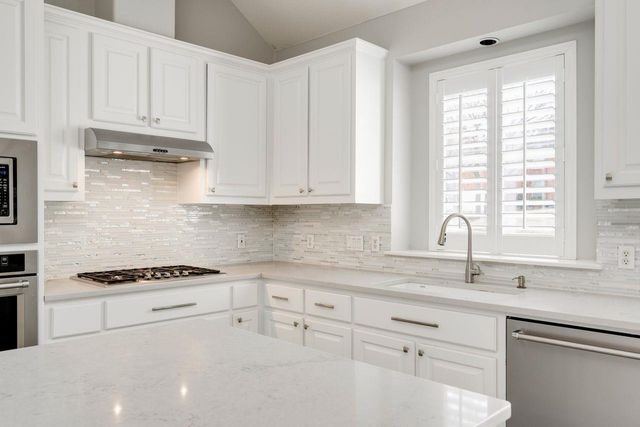 2916 Alsatia DR, Austin, TX 78748