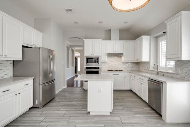 2916 Alsatia DR, Austin, TX 78748