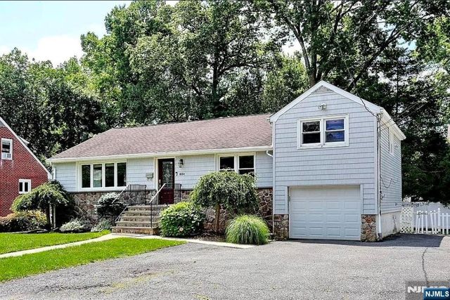 684 Spring Avenue, Ridgewood, NJ 07450