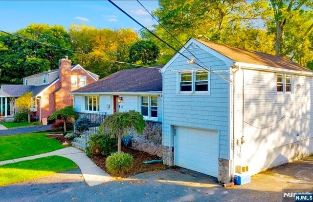 684 Spring Avenue, Ridgewood, NJ 07450