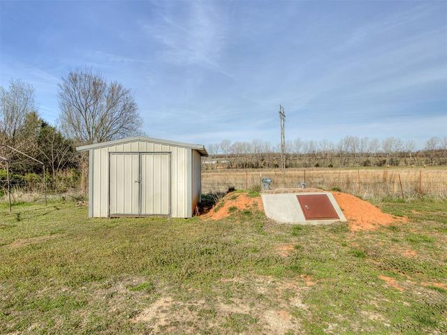 16872 Drummond Road, Shawnee, OK 74801