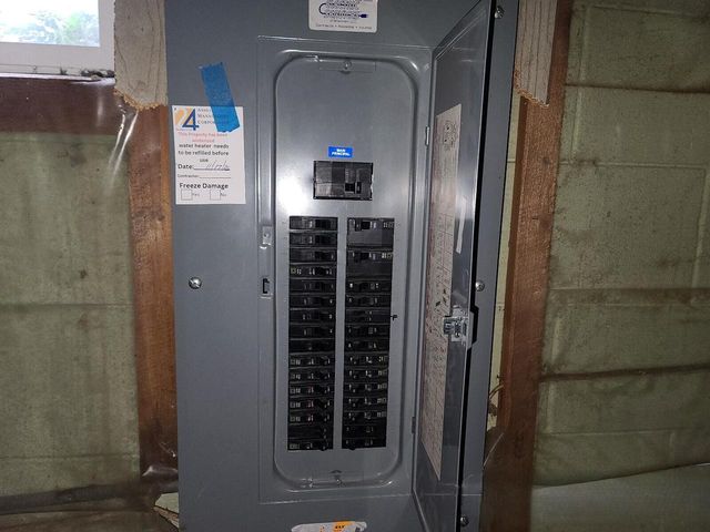 6233 S Avalon STREET, Milwaukee, WI 53221