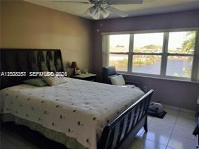 115 NE 202nd Ter M-19, Miami Gardens, FL 33179