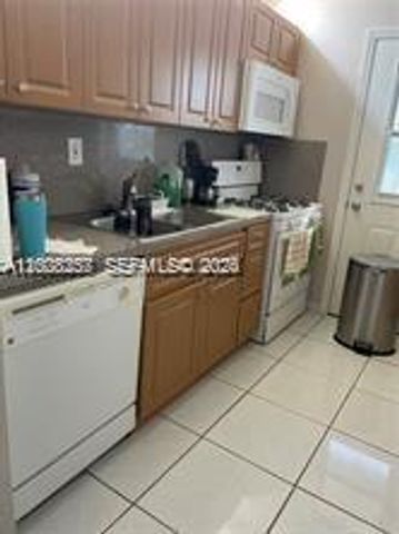 115 NE 202nd Ter M-19, Miami Gardens, FL 33179