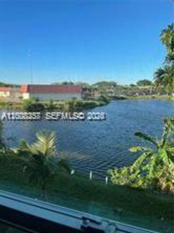 115 NE 202nd Ter M-19, Miami Gardens, FL 33179