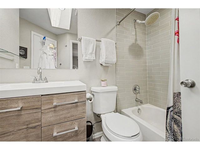 20040 E Wagontrail Dr, Aurora, CO 80015