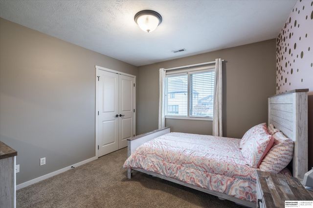 1303 N 183rd Avenue, Omaha, NE 68022