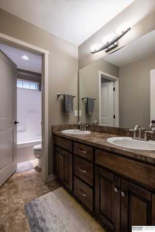 1303 N 183rd Avenue, Omaha, NE 68022