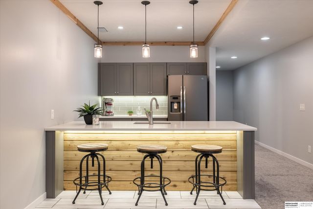 1303 N 183rd Avenue, Omaha, NE 68022