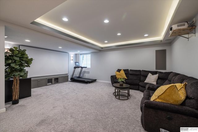 1303 N 183rd Avenue, Omaha, NE 68022