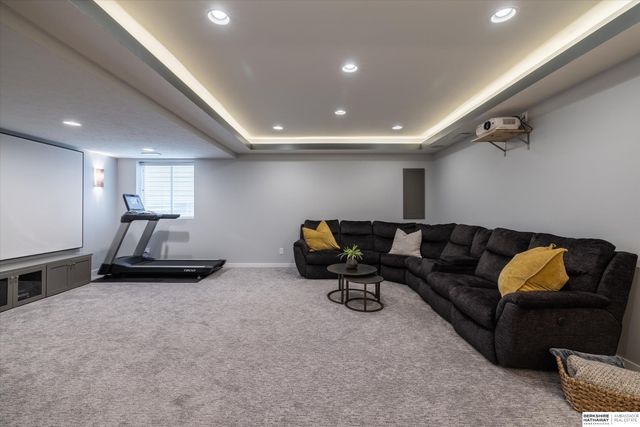 1303 N 183rd Avenue, Omaha, NE 68022