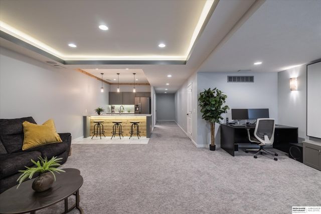 1303 N 183rd Avenue, Omaha, NE 68022