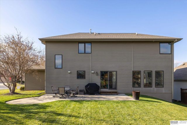 1303 N 183rd Avenue, Omaha, NE 68022