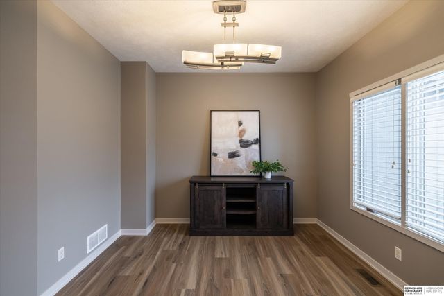 1303 N 183rd Avenue, Omaha, NE 68022