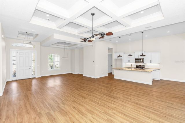 2210 S SPARKMAN AVENUE, Orange City, FL 32763