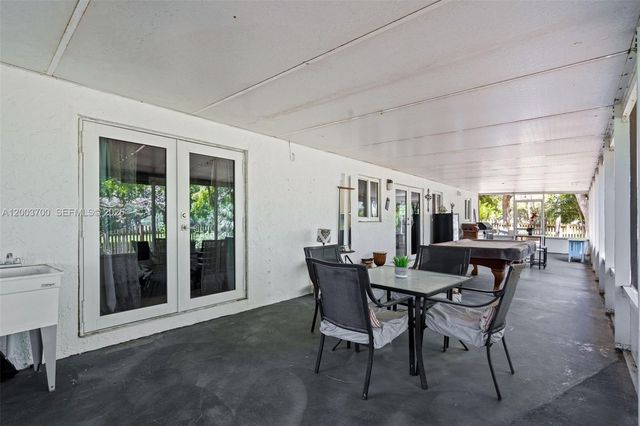 1752 S Anhinga Ln, Homestead, FL 33035