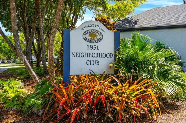 1752 S Anhinga Ln, Homestead, FL 33035