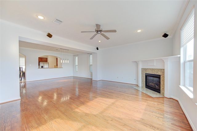 2931 Bering Drive, Houston, TX 77057